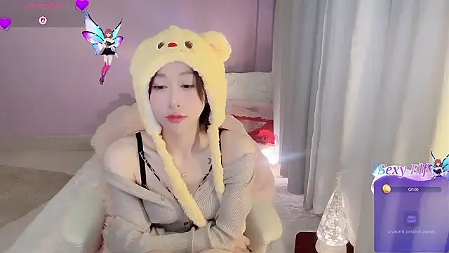 Fayebae_11 Show Webcam