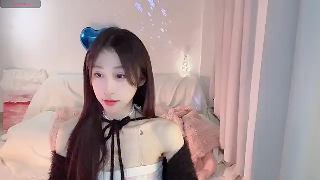 Fayebae_11 Show Webcam