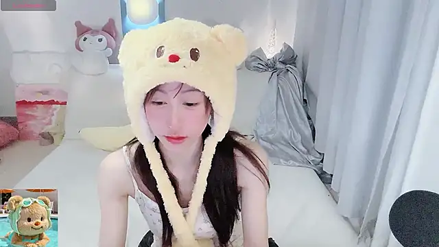 Pokazy przed kamerką – mistylana_