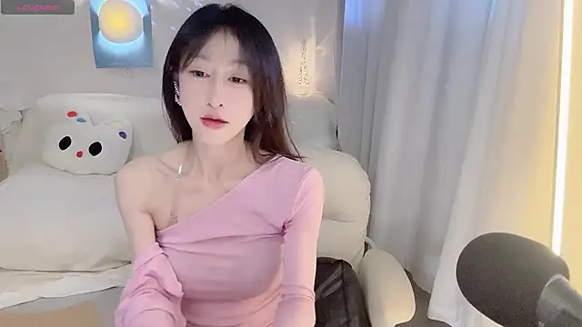 mistylana_ Adlı Modelin Canlı XXX Sohbeti