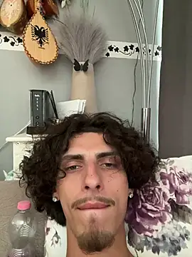 Albino1122 webcam show