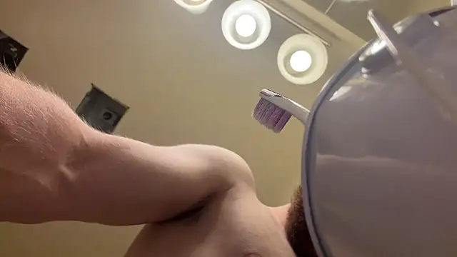 Bad_Boy69_MattZZZ: διαδικτυακό σόου στην κάμερα
