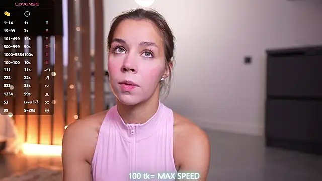Monika__youthful Pertunjukan Webcam