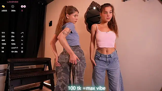 Show modela Monika__youthful na web-kameri