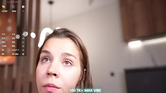 Chat +18 de Monika__youthful ao vivo