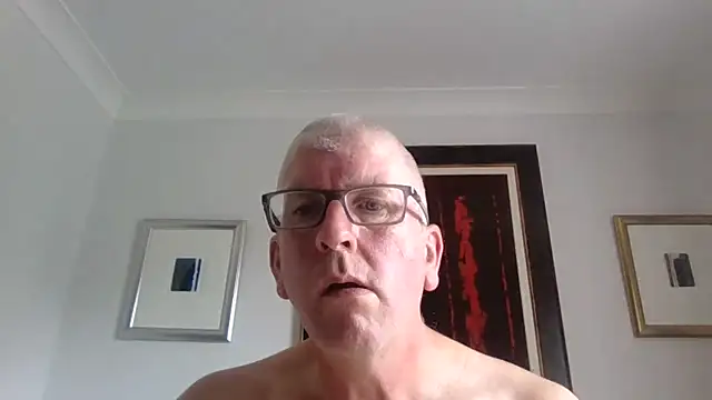 Show modela PhilM2001 na web-kameri