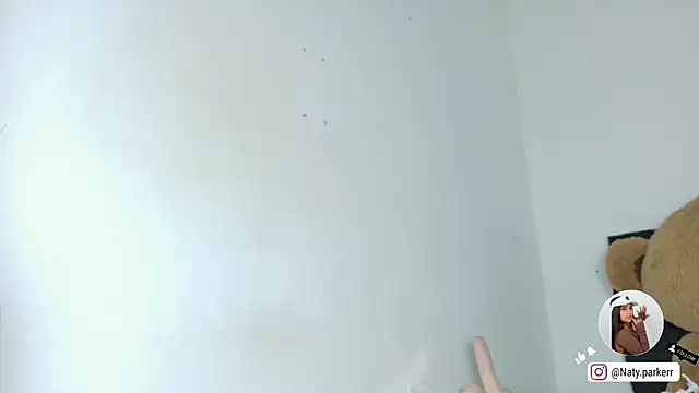 חדר צ'אט בשידור חי של Natashaparker__