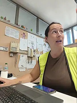 bichota85 Show in webcam