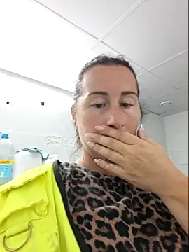 Chat XXX ao vivo de bichota85