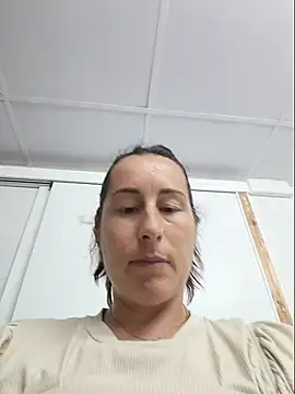 bichota85 Show in webcam