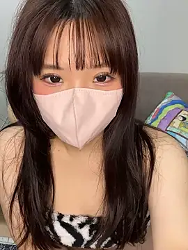 momodayo2525 Pertunjukan Webcam