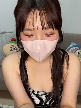 momodayo2525 Webcam-Show