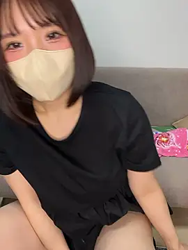 momodayo2525 Webcam-Show