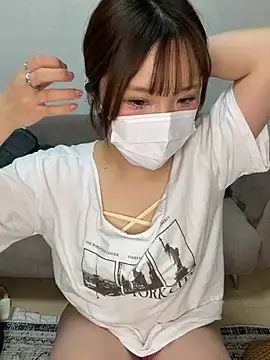 momodayo2525 在線直播表演