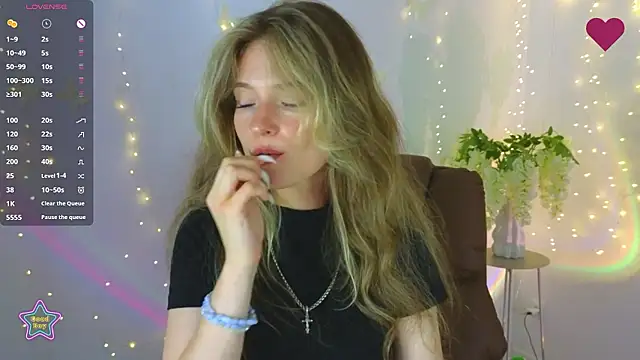 Katyaa_Lover Show Webcam