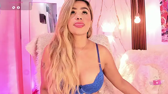 Agatha210 লাইভ XXX চ্যাট