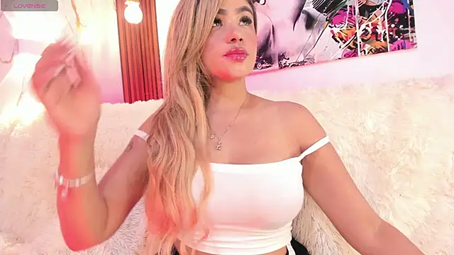 Agatha210's Webcam Show