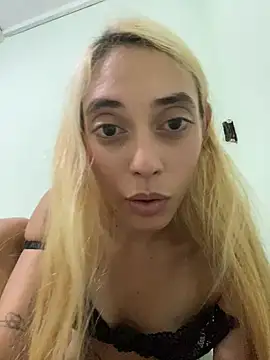 loirinhaaa's Live XXX Chat