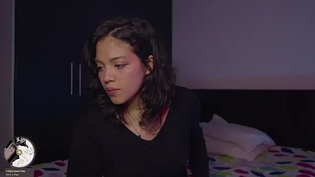 _curiouskitten_'s Live XXX Chat