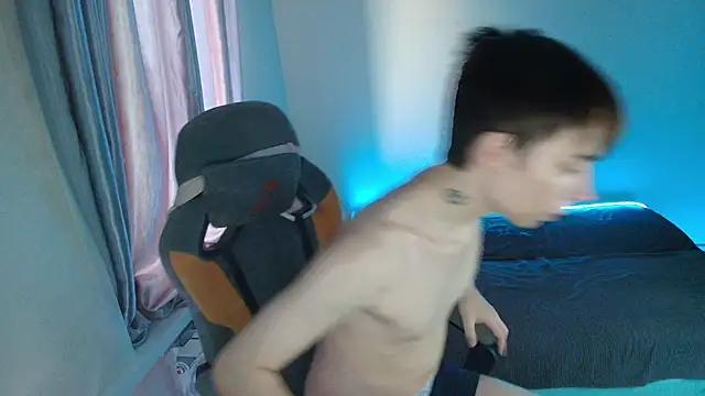 adam_kpoy Webcam-Show