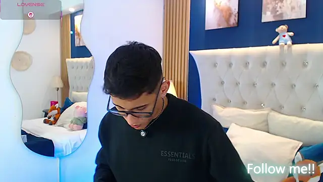SalvadorFit 在線直播表演