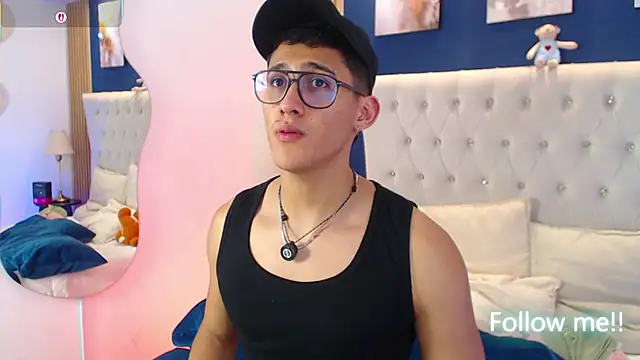 SalvadorFit 网络视讯表演
