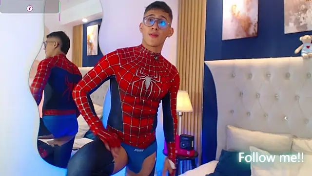 SalvadorFit 网络视讯表演