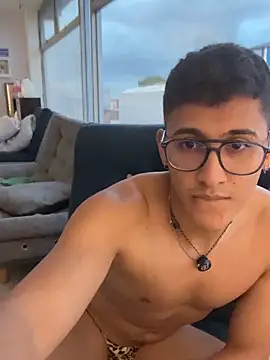 SalvadorFit Adlı Modelin Web Kamerası Şovu
