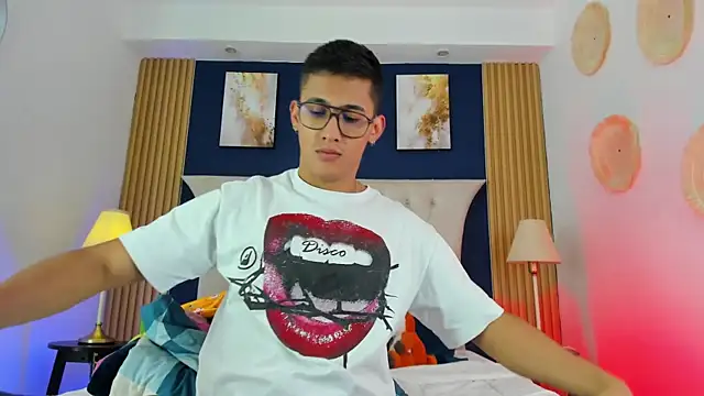 عرض كام SalvadorFit