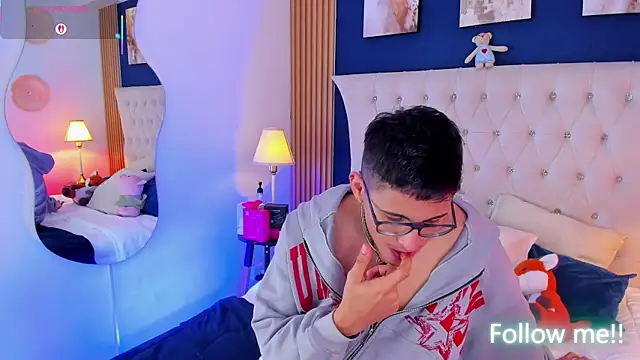عرض كام SalvadorFit