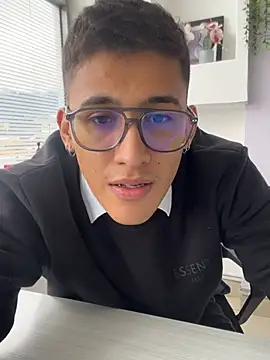 SalvadorFit Pertunjukan Webcam