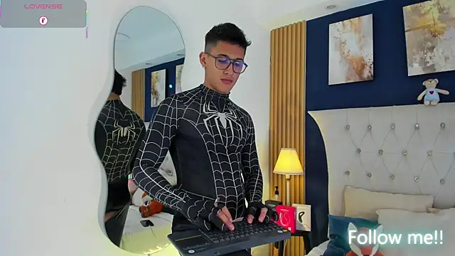 SalvadorFit Show in webcam