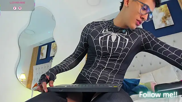 SalvadorFit Adlı Modelin Web Kamerası Şovu