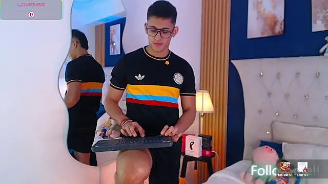 SalvadorFit 在線直播表演
