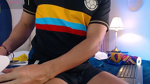 SalvadorFit Pertunjukan Webcam