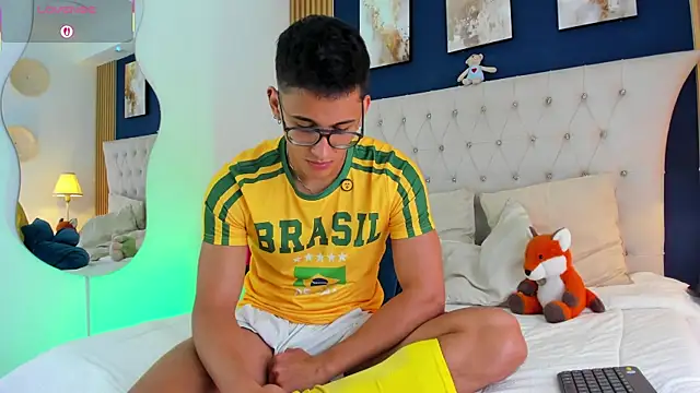 عرض كام SalvadorFit