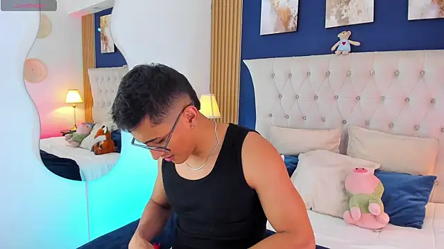 SalvadorFit Adlı Modelin Web Kamerası Şovu
