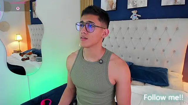 SalvadorFit 在線直播表演