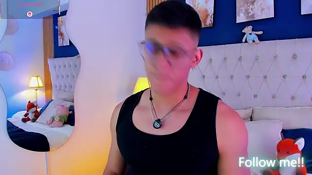 SalvadorFit 网络视讯表演