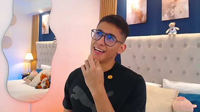 SalvadorFit Pertunjukan Webcam