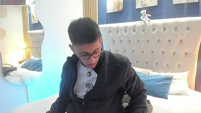 عرض كام SalvadorFit
