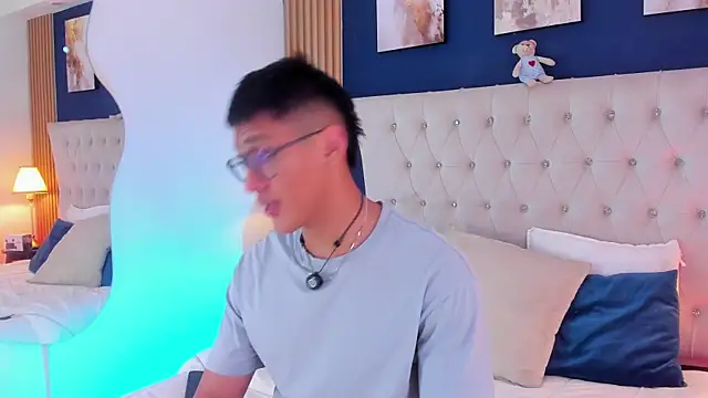 SalvadorFit 网络视讯表演