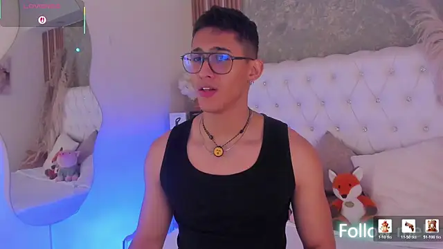 SalvadorFit 网络视讯表演