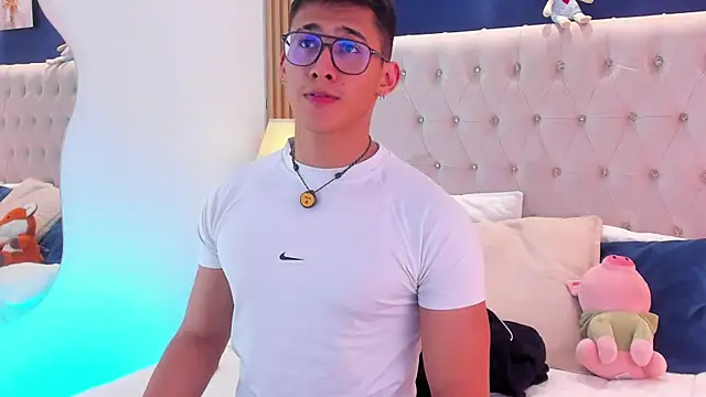 SalvadorFit Pertunjukan Webcam