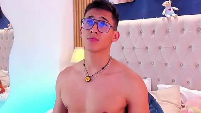 SalvadorFit 网络视讯表演