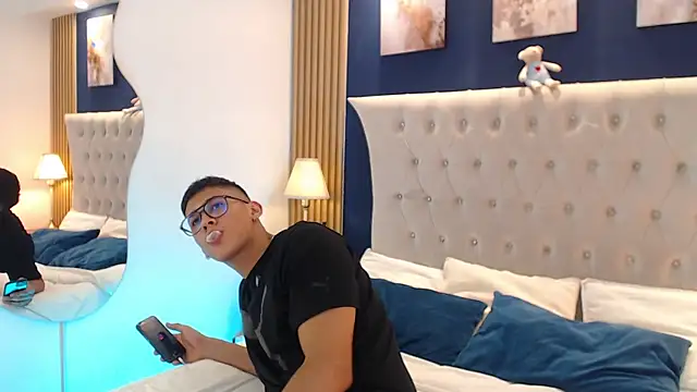 SalvadorFit Pertunjukan Webcam