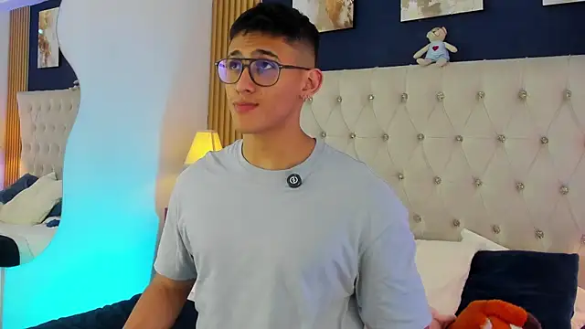 SalvadorFit Pertunjukan Webcam