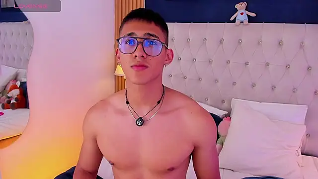 SalvadorFit 网络视讯表演