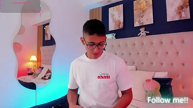 SalvadorFit 网络视讯表演