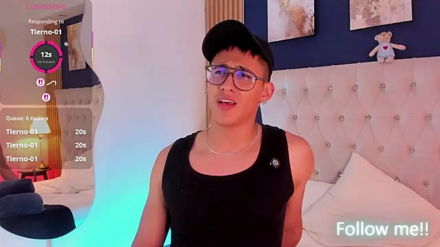 הופעת וובקאם של SalvadorFit